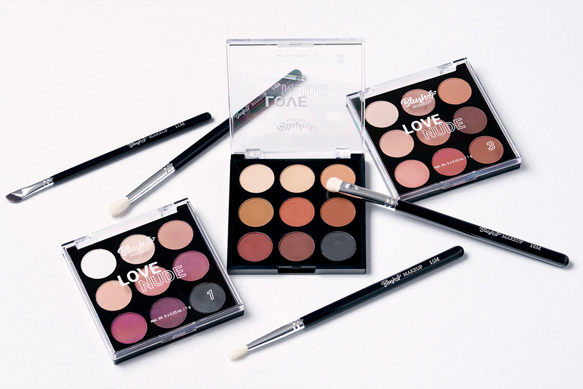 Blush asortiman paleta senki za oči za svaku priliku