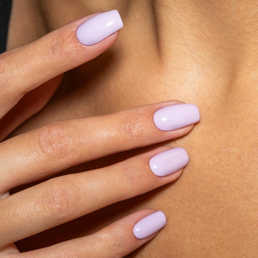 Cool spring nail color