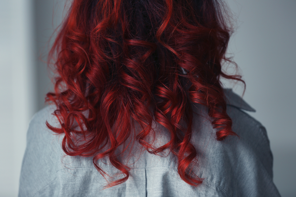 Dark red hair dye