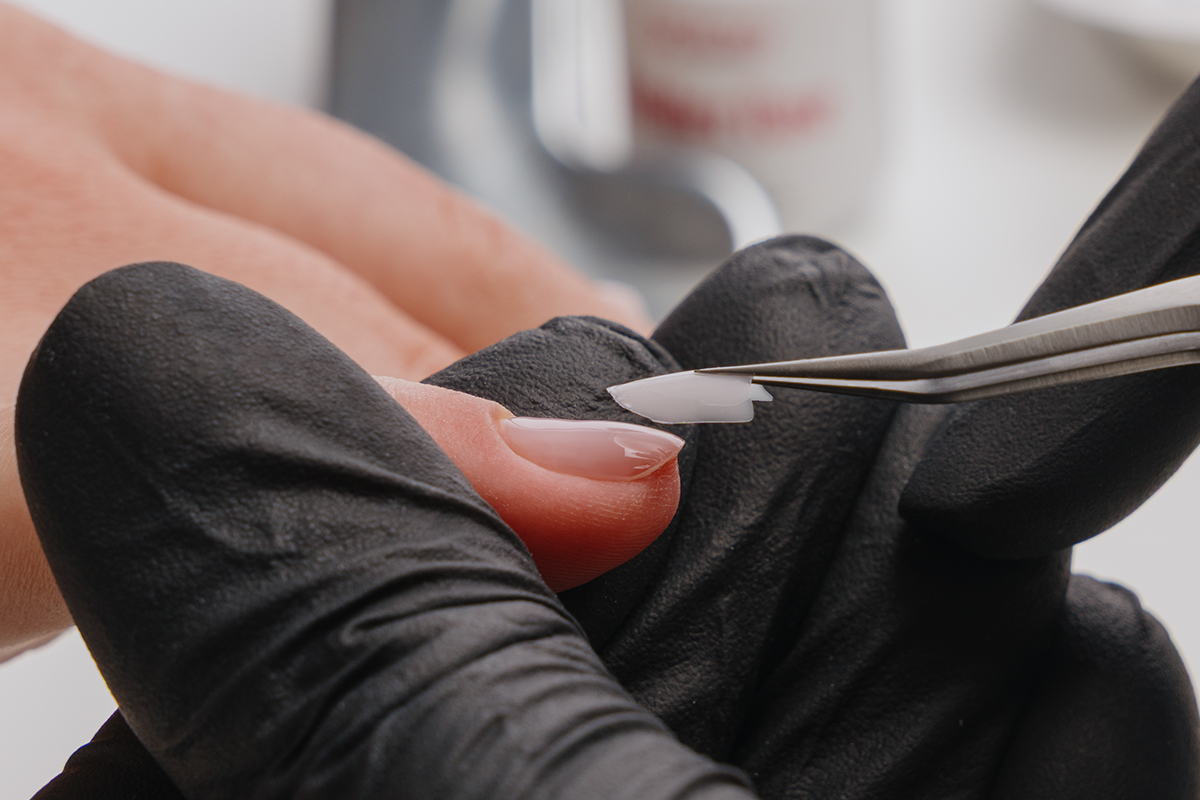 Veneer nail application