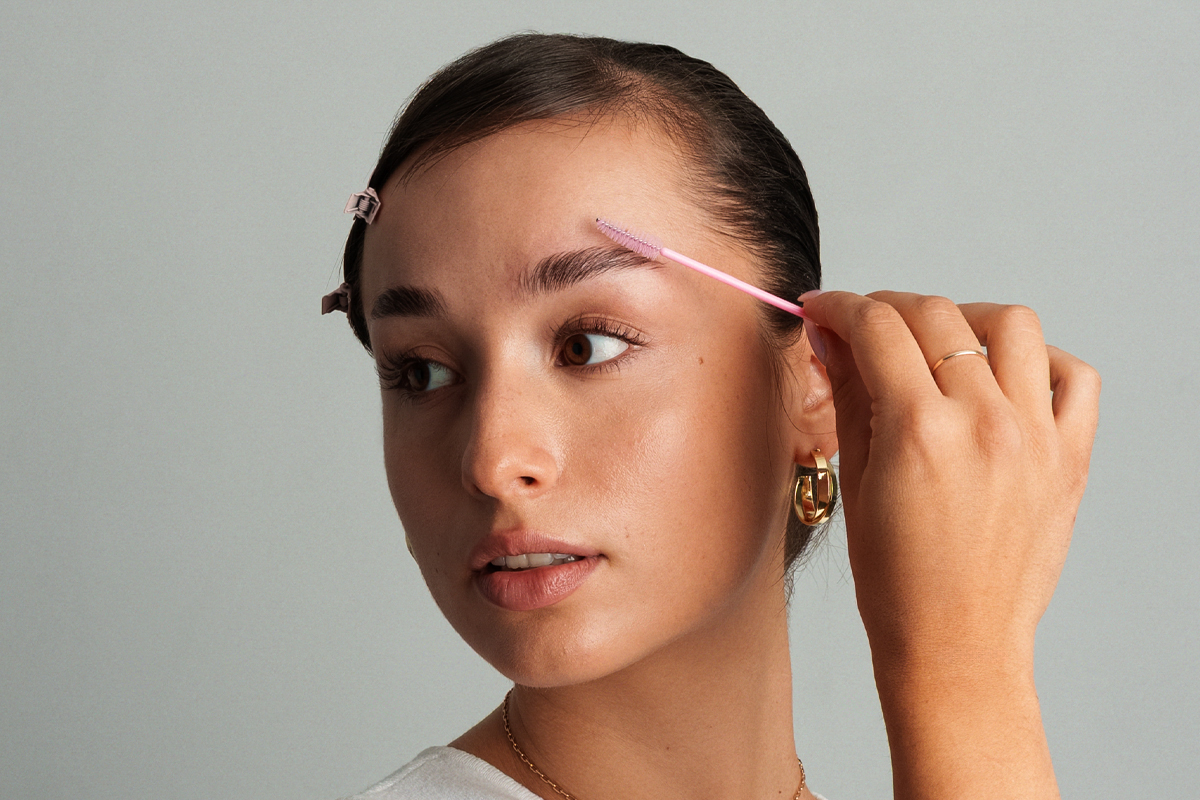 Brow lamination at home