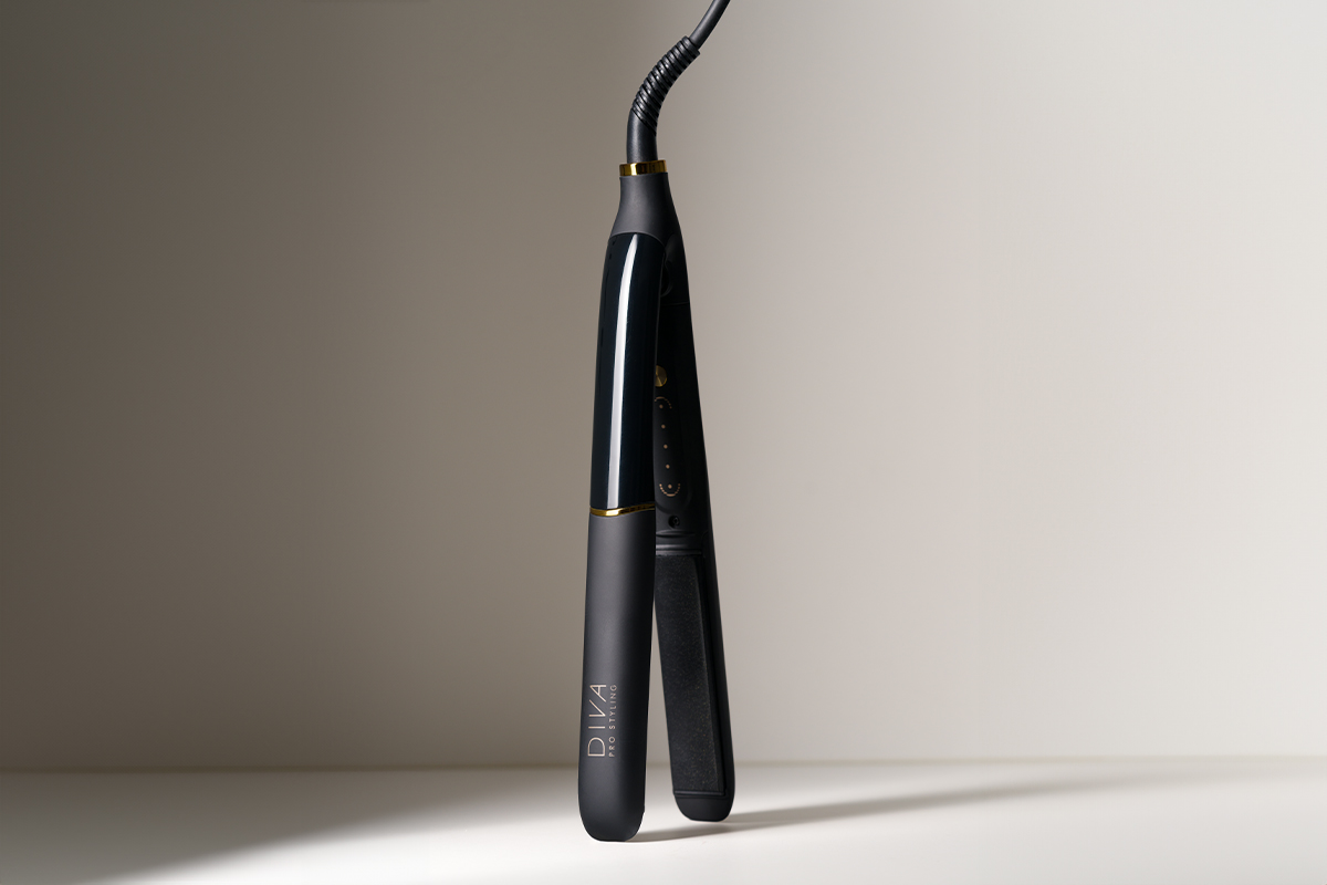 Ceramic hair straightener
