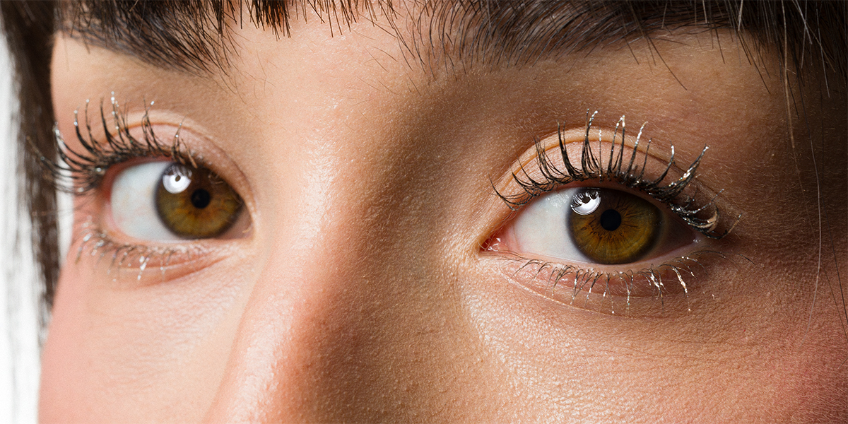 Coloured mascaras with glitter