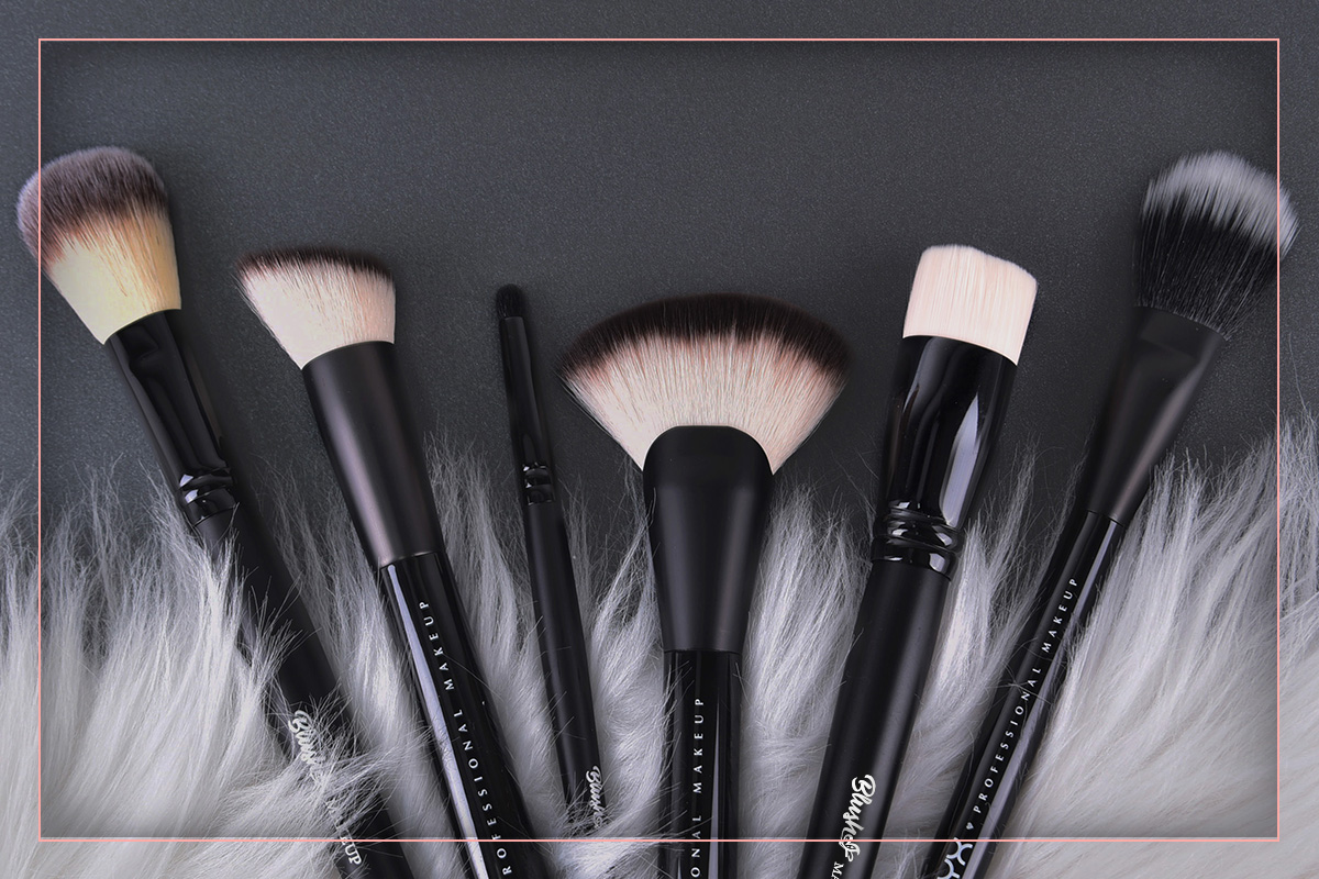 Makeup brushes