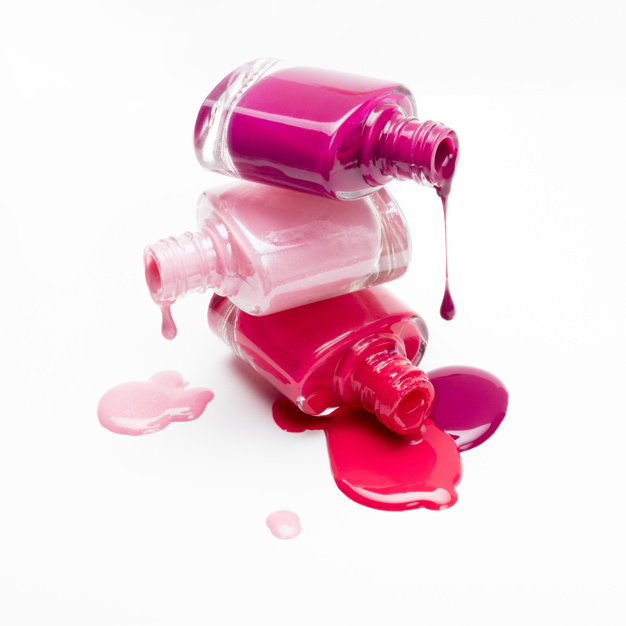 An Easy Way To Refresh Your Old Nail Polish | Alex Cosm Blog
