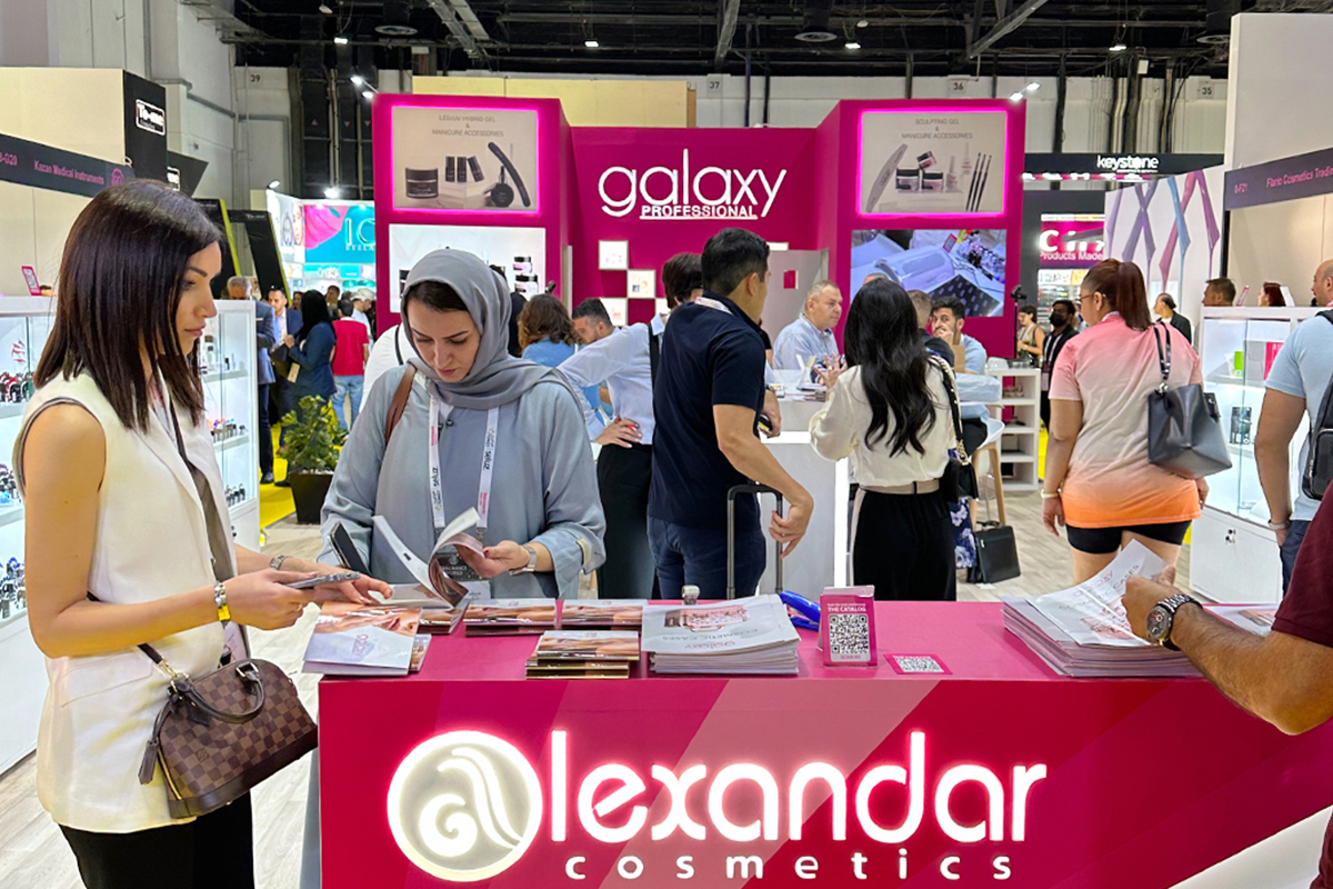 Alexandar Cosmetics i Galaxy professional na sajmu u Dubaiju